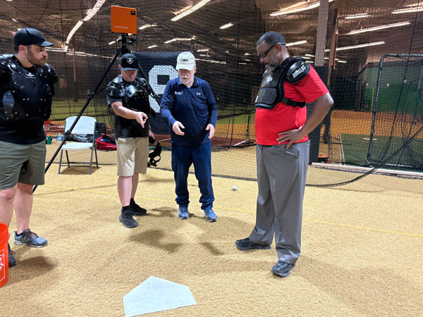 john-teaches-trackman-cage